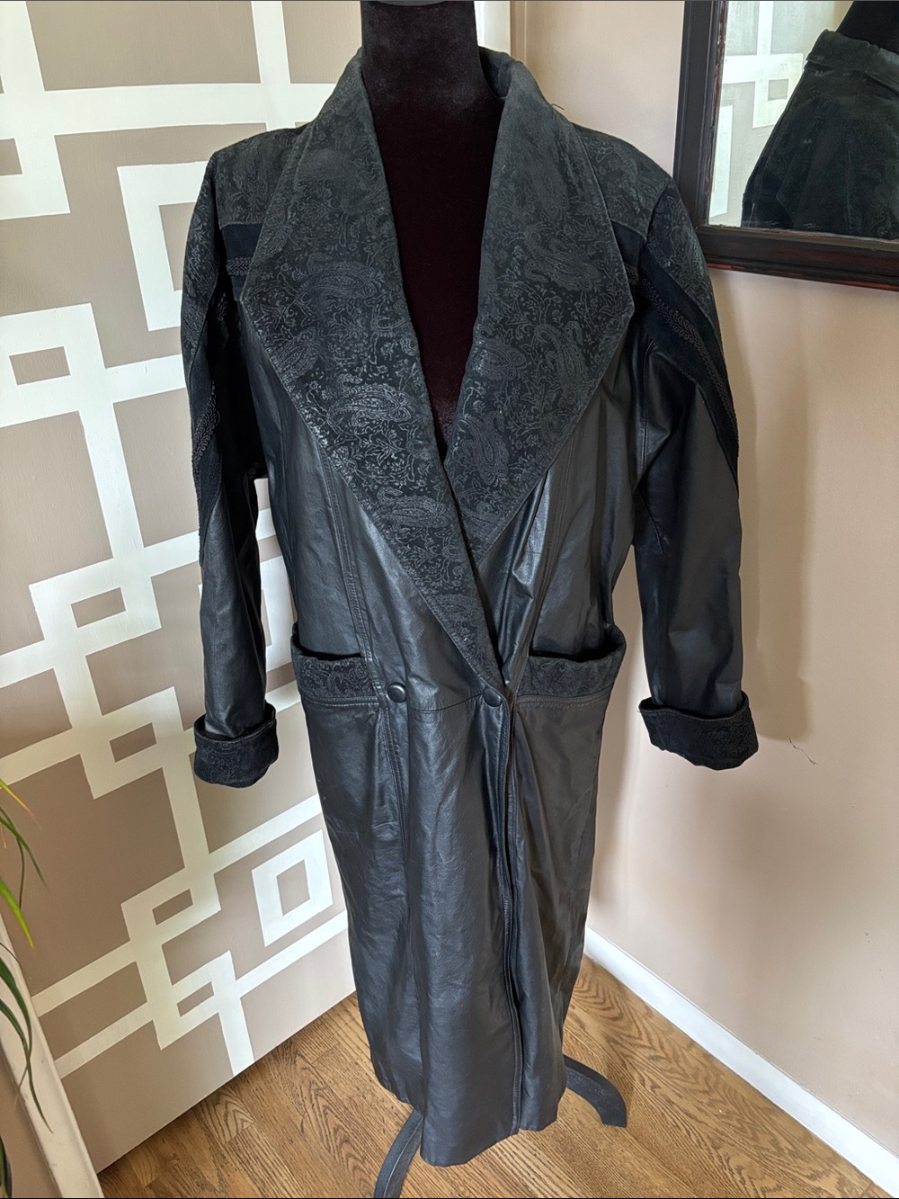 Vtg 90s Pelle Studio Black Gen Leather Trench/Duster w/Paisley Accents Sz XS